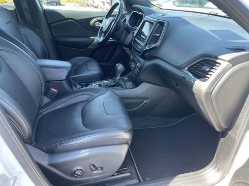 Used 2021 Jeep Cherokee Latitude Lux 80th Anniv w/ Quick Order Package 26U 80TH image 33