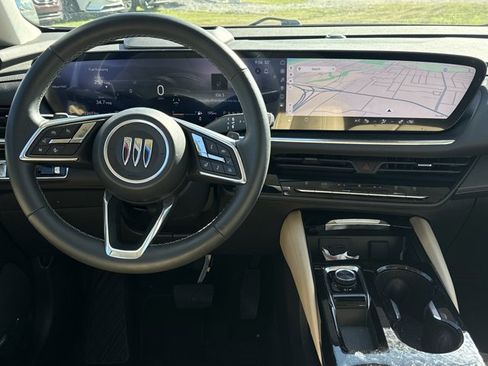 Used 2024 Buick Envision Preferred image 4