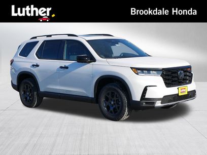 New 2025 Honda Pilot TrailSport
