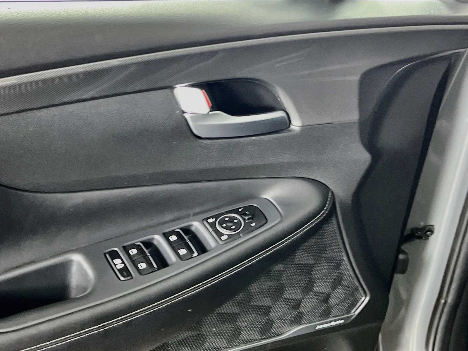 Certified 2023 Hyundai Santa Fe SEL w/ Premium Package AWD/4WD image 18