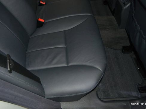 Used 2002 Mercedes-Benz E 430 Sedan image 28