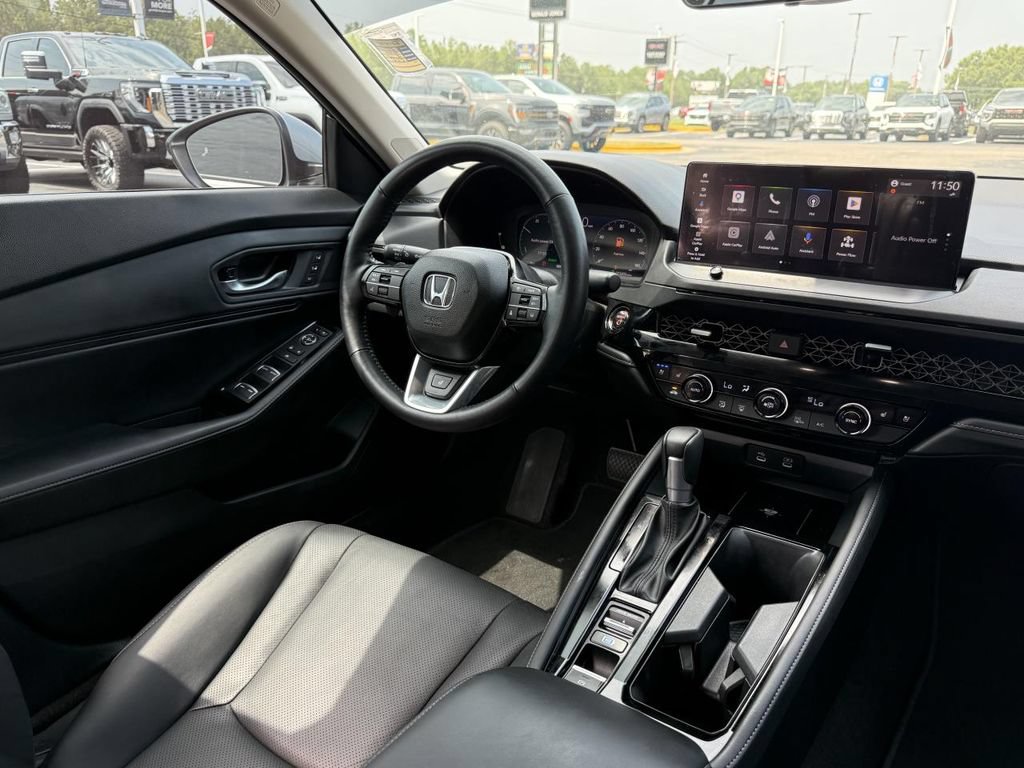 Used 2025 Honda Accord Touring image 18