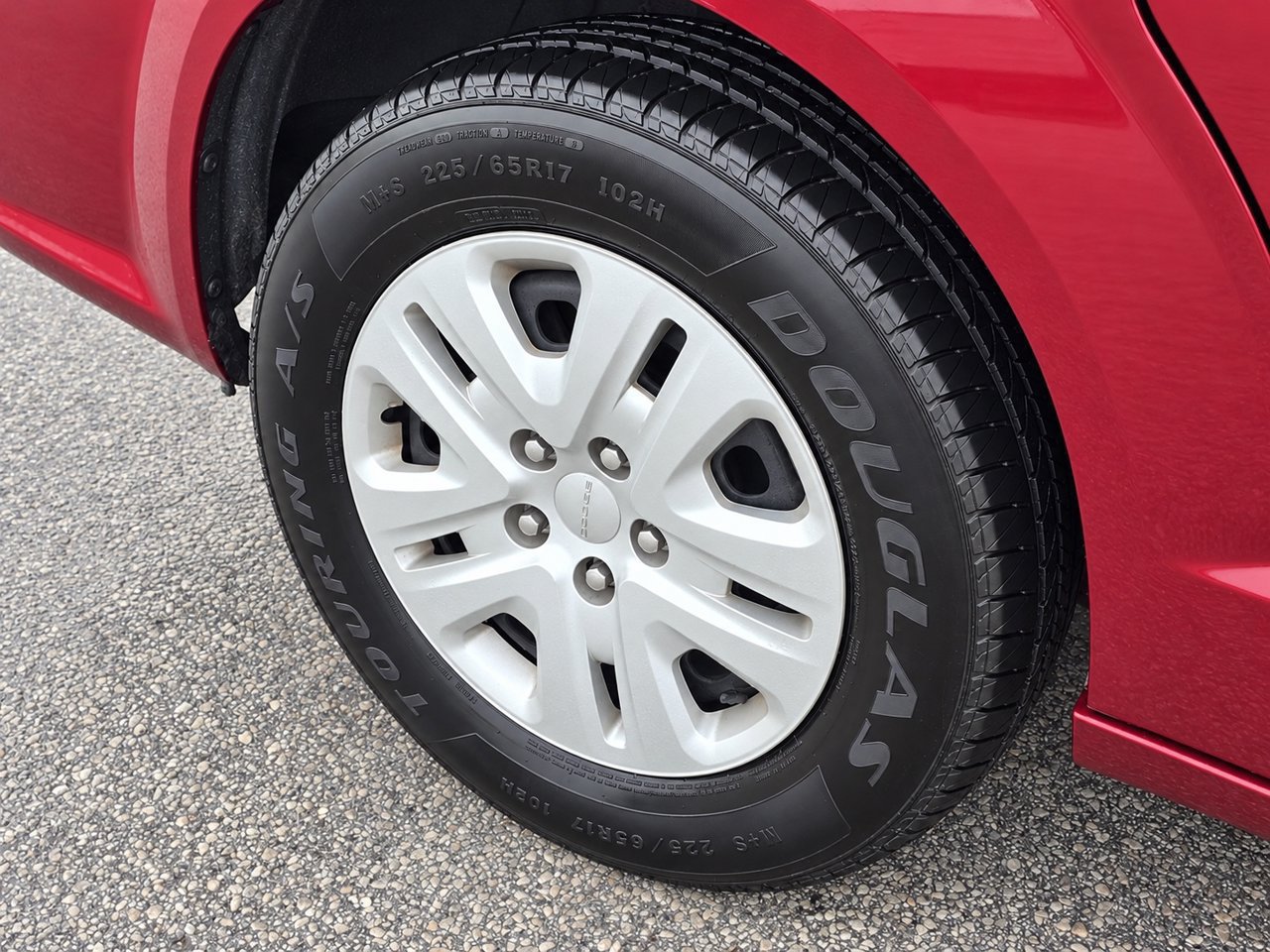 Used 2019 Dodge Grand Caravan SE FWD image 9