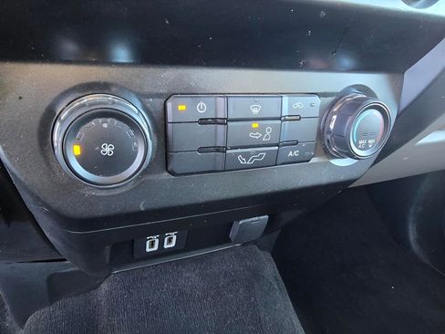 Used 2020 Ford F150 XLT image 21