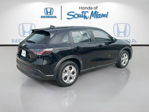 Certified 2024 Honda HR-V LX image 7