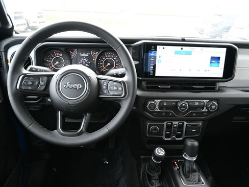 New 2026 Jeep Gladiator Sport image 17