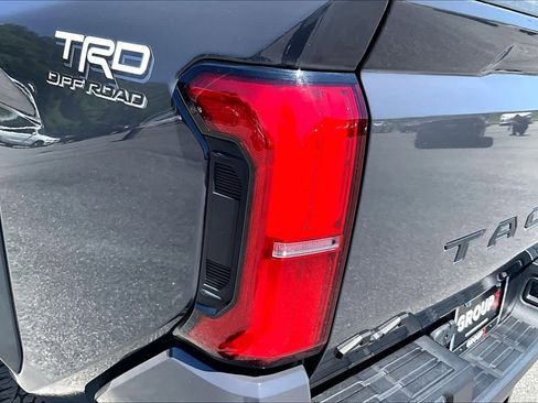 Used 2024 Toyota Tacoma TRD Off-Road AWD/4WD image 28