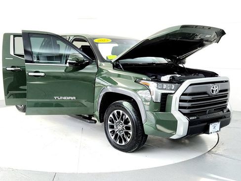 Used 2023 Toyota Tundra Limited AWD/4WD image 9