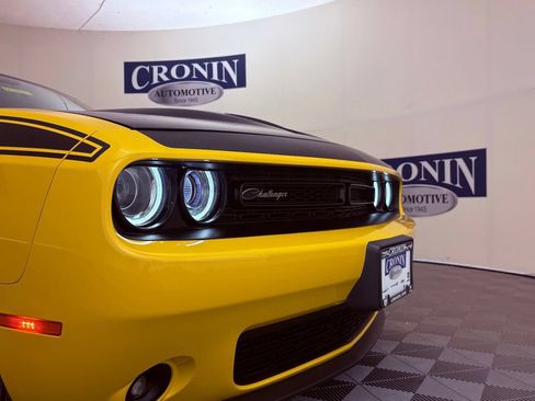 Used 2017 Dodge Challenger R/T w/ Quick Order Package 22P T/A RWD image 24