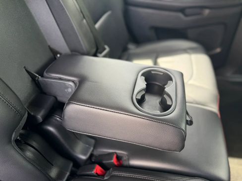 Used 2018 Ford Explorer Sport AWD/4WD image 36