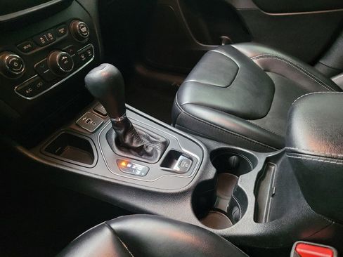 Used 2020 Jeep Cherokee Latitude Plus w/ Cold Weather Group image 26