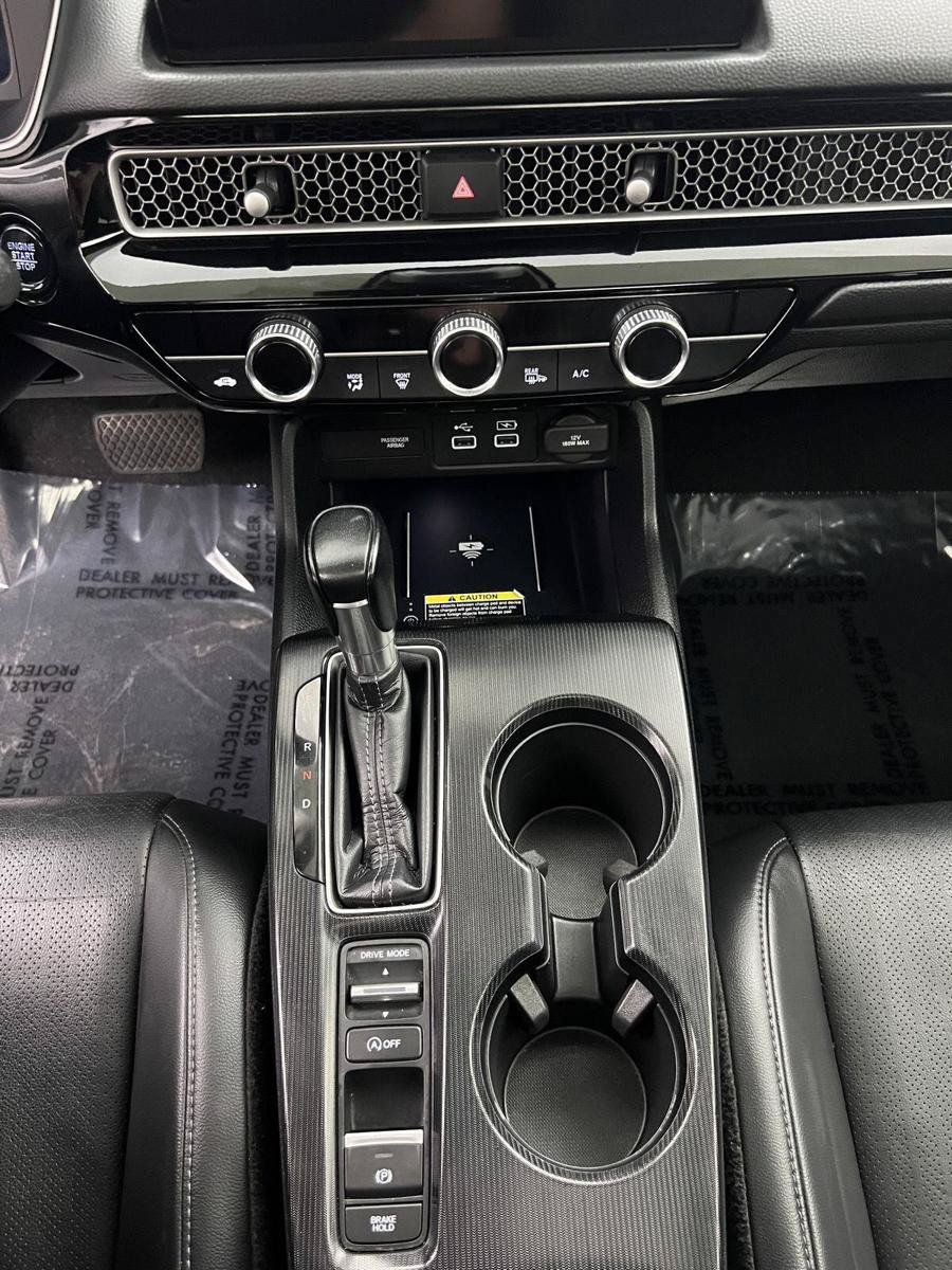 Used 2023 Honda Civic Touring image 7