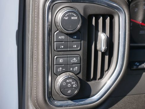Used 2021 Chevrolet Silverado 1500 High Country w/ Technology Package image 6