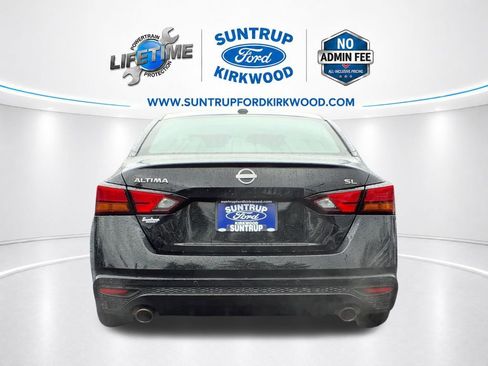 Used 2023 Nissan Altima 2.5 SL FWD image 30