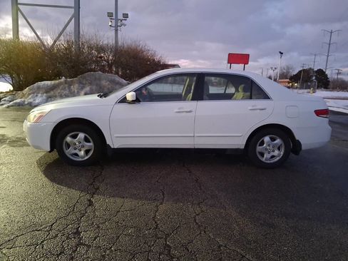 Used 2003 Honda Accord LX image 4