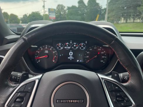 Used 2017 Chevrolet Camaro LT RWD image 41