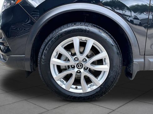 Certified 2021 Nissan Rogue Sport S image 10