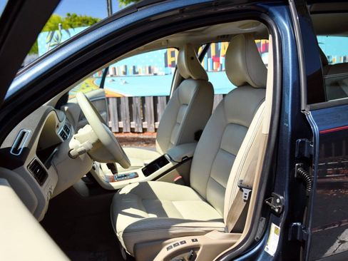 Used 2008 Volvo XC70 3.2 AWD/4WD image 17