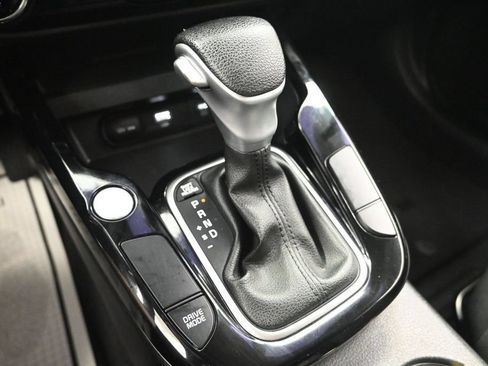 Certified 2024 Kia Soul S FWD image 22