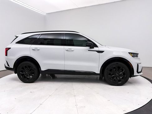 Used 2022 Kia Sorento SX image 32