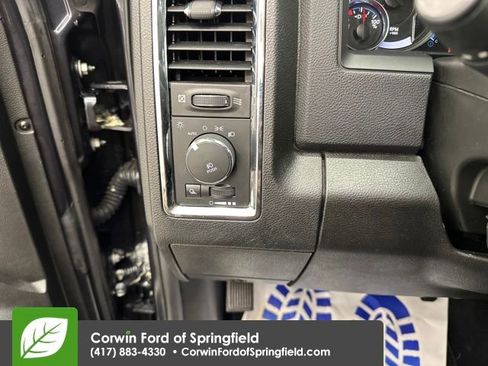 Used 2019 RAM 1500 Laramie image 32