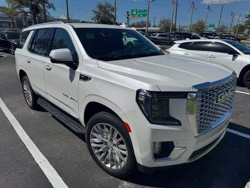 Used 2024 GMC Yukon Denali image 2
