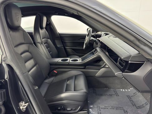 Used 2020 Porsche Taycan Turbo image 16