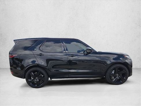 Certified 2025 Land Rover Discovery Dynamic SE AWD/4WD image 4