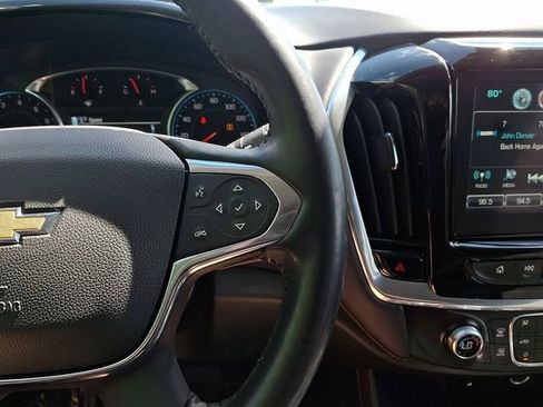 Used 2018 Chevrolet Traverse LT FWD image 21
