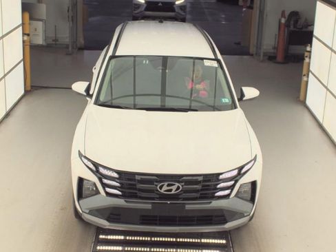 Used 2025 Hyundai Tucson SEL image 2