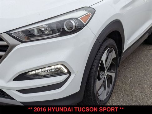 Used 2016 Hyundai Tucson Sport image 18