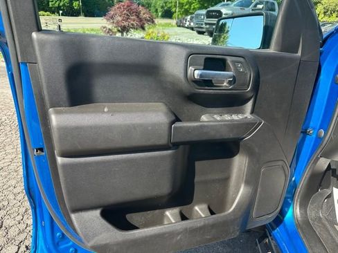 Used 2022 Chevrolet Silverado 1500 Custom AWD/4WD image 26