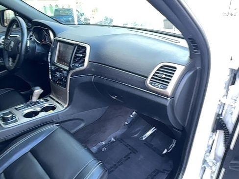 Used 2016 Jeep Grand Cherokee Limited AWD/4WD image 21