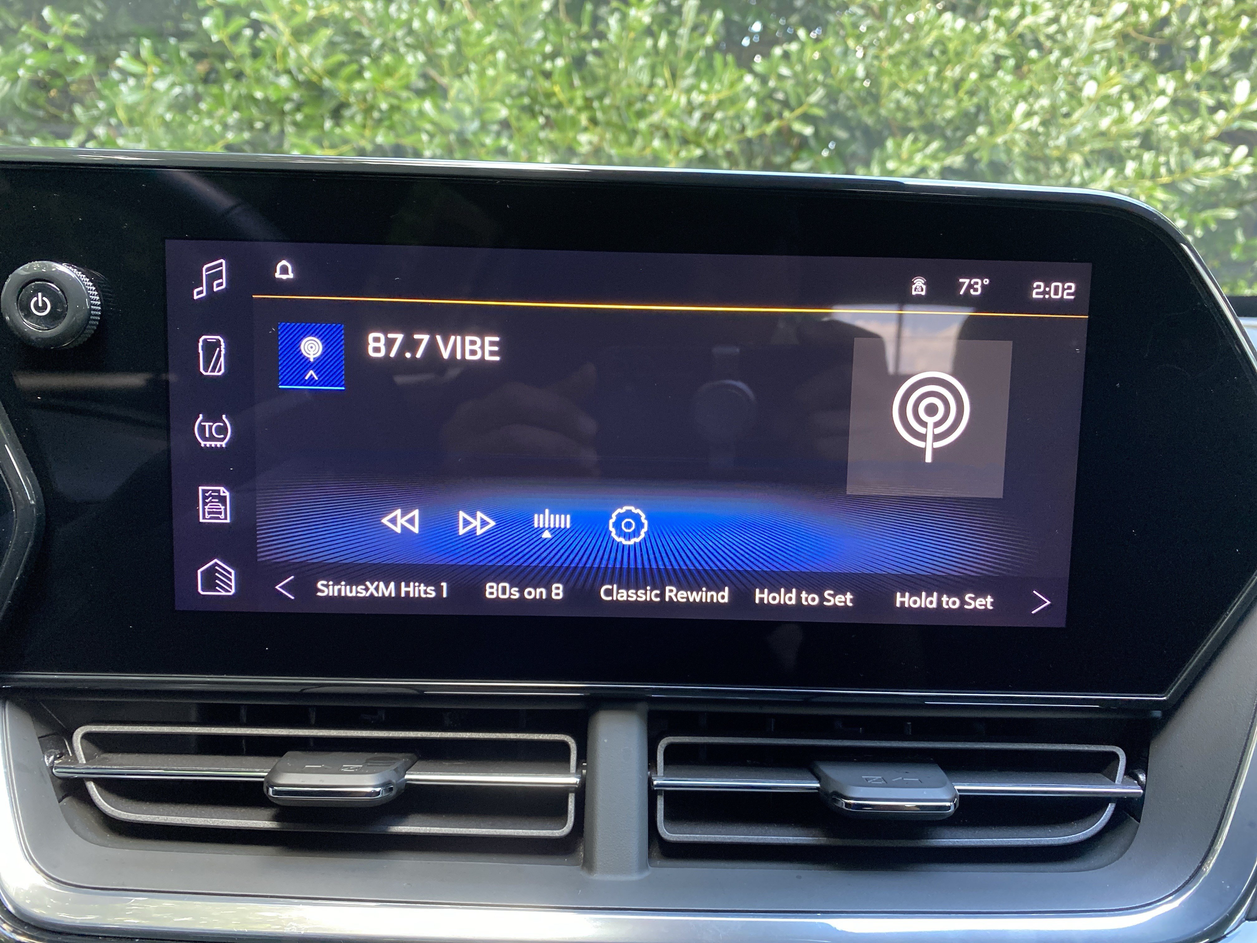Used 2025 Chevrolet Trax RS w/ Sunroof Package FWD image 26