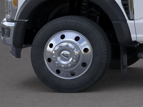 New 2025 Ford F450 XLT w/ XLT Value Package image 19