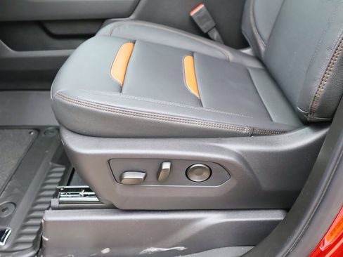 New 2026 GMC Sierra 2500 AT4 w/ AT4 Premium Plus Package image 9