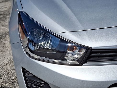 Used 2023 Kia Rio S image 10