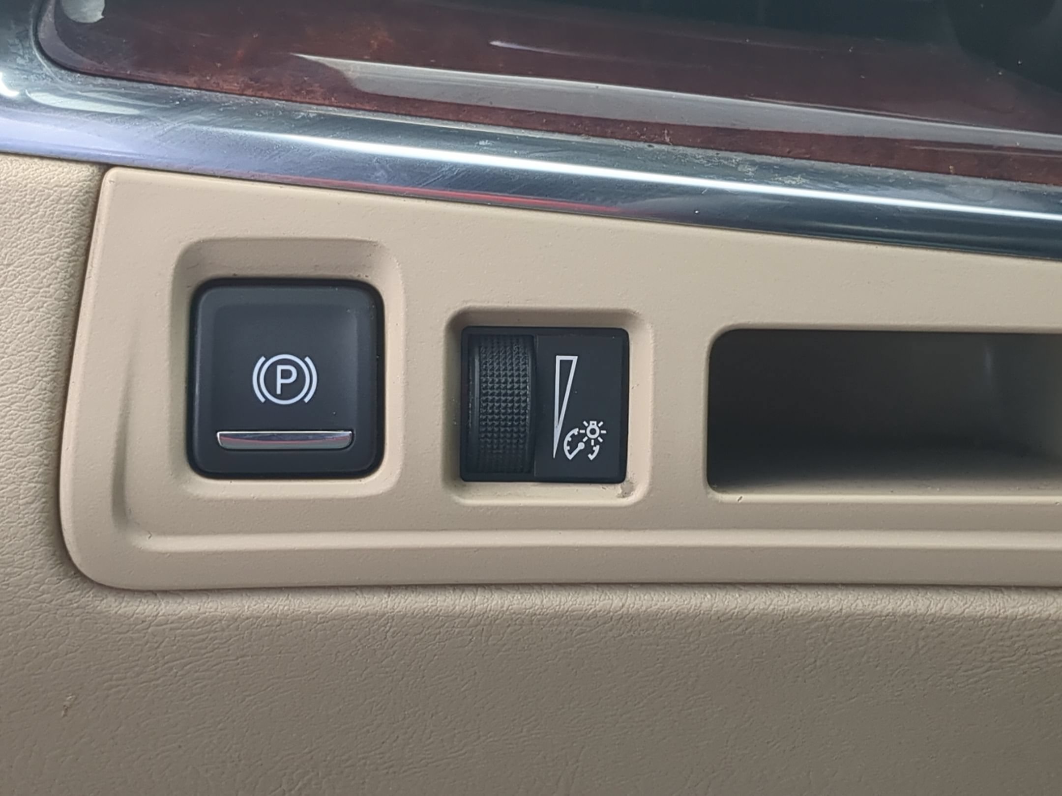 Certified 2019 Cadillac XT5 Luxury AWD/4WD image 16