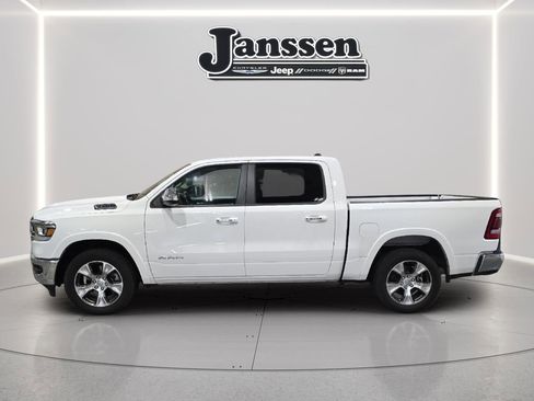 Used 2022 RAM 1500 Laramie AWD/4WD image 2