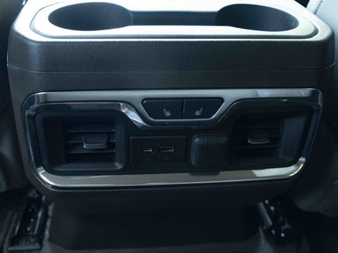 Used 2019 Chevrolet Silverado 1500 LTZ w/ LTZ Texas Edition AWD/4WD image 42