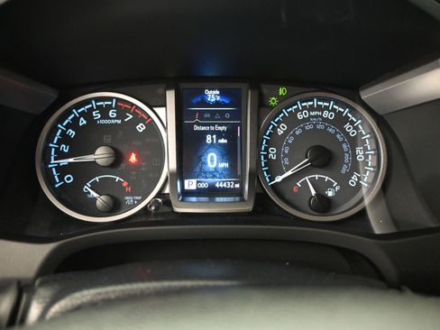 Certified 2023 Toyota Tacoma SR5 AWD/4WD image 26