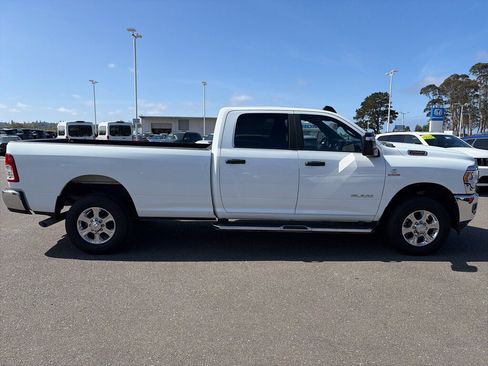 Used 2024 RAM 3500 Big Horn AWD/4WD image 7