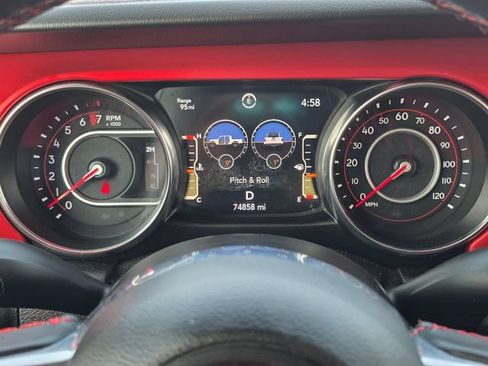Used 2021 Jeep Gladiator Rubicon AWD/4WD image 18