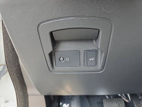 Used 2023 Land Rover Range Rover Velar S AWD/4WD image 25