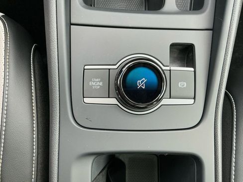 New 2025 Volkswagen Tiguan SE image 23