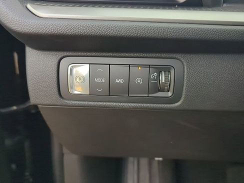 Certified 2025 Chevrolet Traverse LT image 12