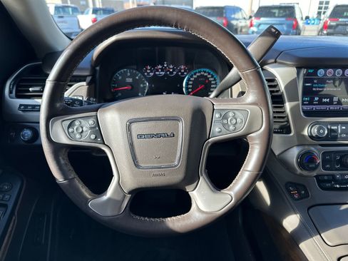 Used 2020 GMC Yukon XL Denali w/ Denali Ultimate Package image 22