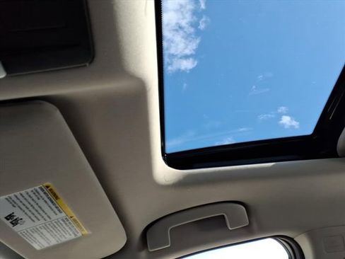 New 2025 Nissan Altima 2.5 SL image 15