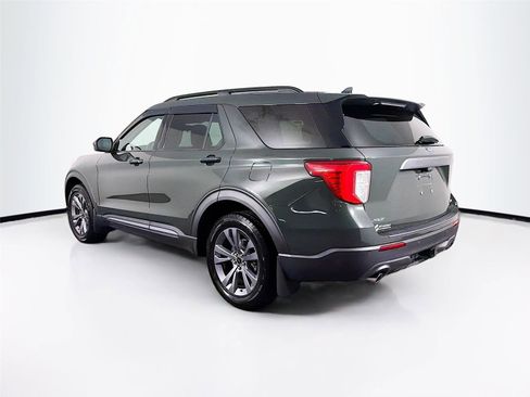 Used 2022 Ford Explorer XLT w/ Equipment Group 202A AWD/4WD image 5