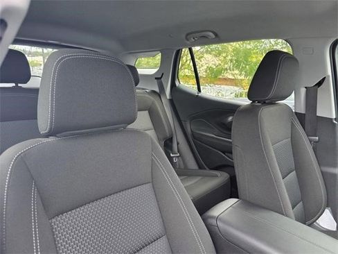 Certified 2024 GMC Terrain SLE image 19